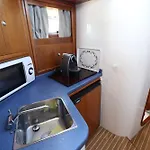 Úszó hotel Private Yacht, We Our Guests *