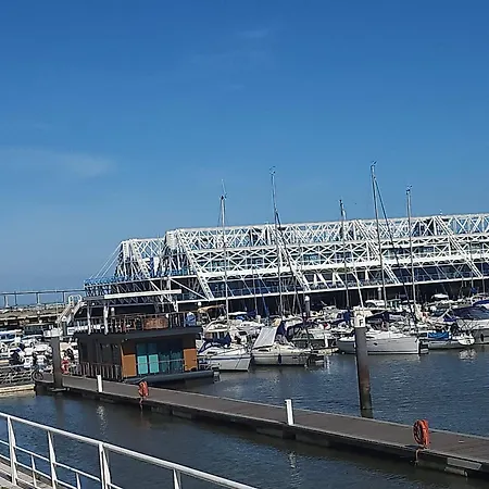Private Yacht, We Our Guests Hotel en barco Lisboa