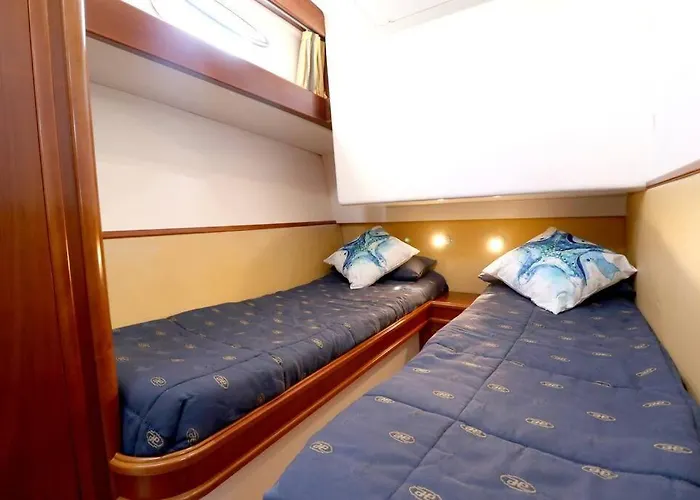 Private Yacht, We Our Guests Botel Lissabon