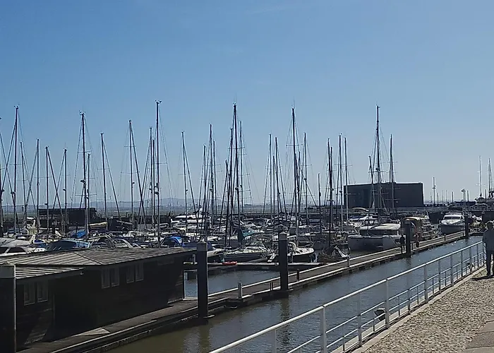 Private Yacht, We Our Guests * Lissabon